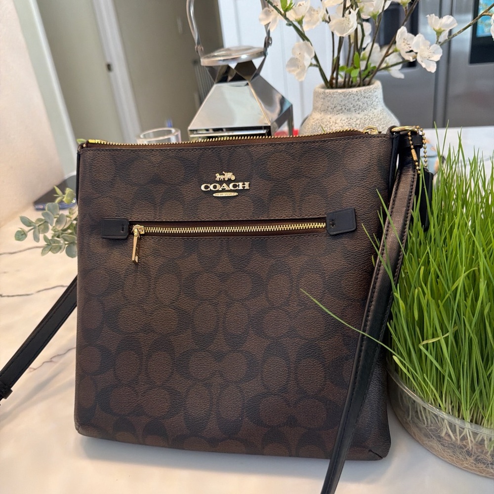 COACH Dark Brown Signature Crossbody with Gold Hardware - Picture 3 of 11